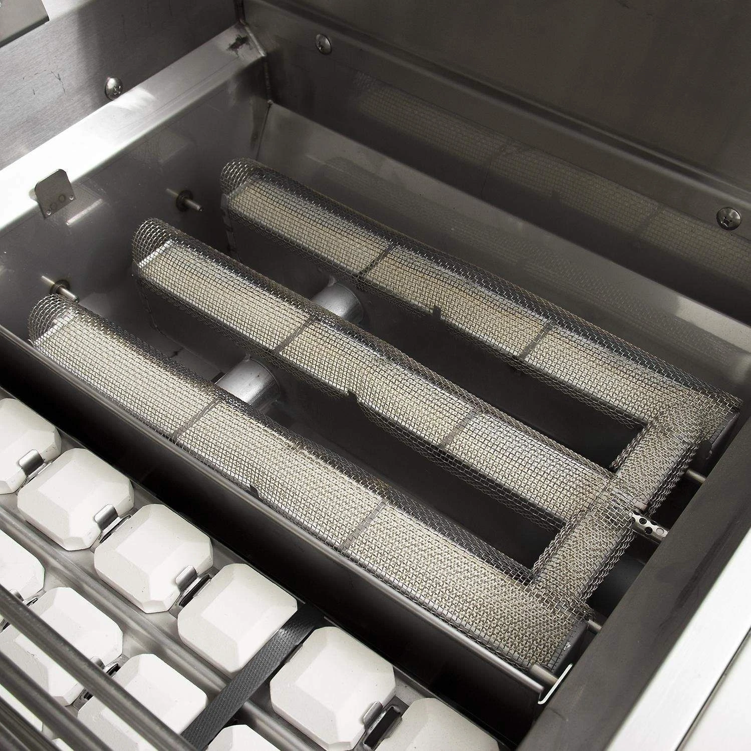 Lynx 36-Inch Built-In Professional Gas Grill with 2 Ceramic & 1 Trident Infrared Burners - L36TR-LP/NG Lynx 36-Inch Built-In Professional Gas Grill With 2 Ceramic & 1 Trident Infrared Burners - L36TR-LP/NG -Elite Patio Direct Shop LynxProfessionaltridentburner f29b8f28 adf2 4210 bc40 bb29f8f2609f