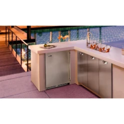 Perlick Signature 24-Inch Outdoor Undercounter Beverage Center (HP24BO-4) 8 Perlick Signature 24-Inch Outdoor Undercounter Beverage Center (HP24BO-4) -Elite Patio Direct Shop PerlickSignature24 InchOutdoorUndercounterBeverageCenter HP24BO 4 3