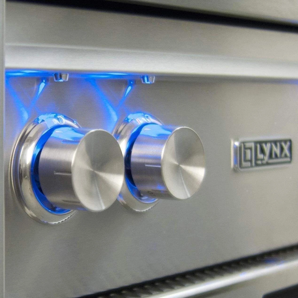 Lynx Asado 30-Inch Built-In Professional Flat Top Gas Grill - L30AG-LP/NG Lynx Asado 30-Inch Built-In Professional Flat Top Gas Grill - L30AG-LP/NG -Elite Patio Direct Shop