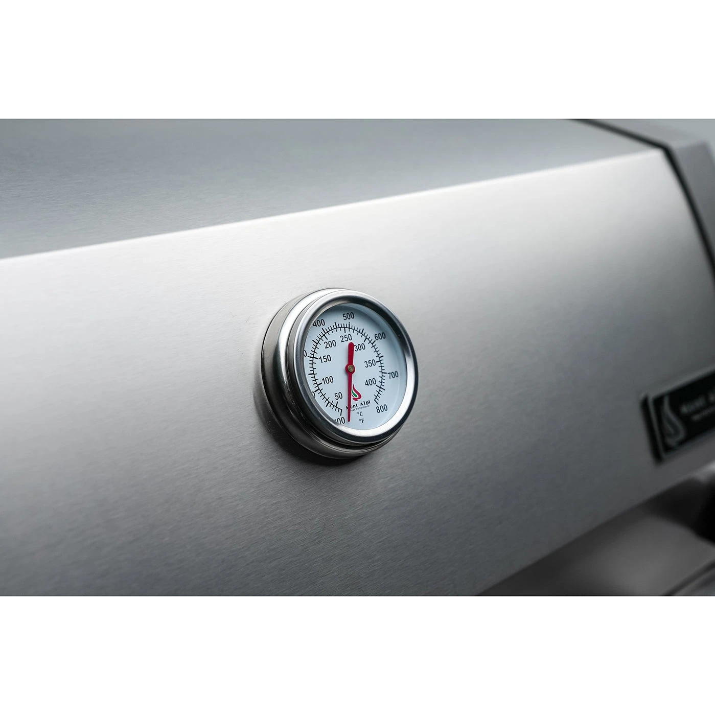 Mont Alpi 400 Deluxe BBQ Grill Island - MAi400-D Mont Alpi 400 Deluxe BBQ Grill Island - MAi400-D -Elite Patio Direct Shop montalpitemperaturegauge d0064ab0 46ca 4242 8b25 7ffad980d475